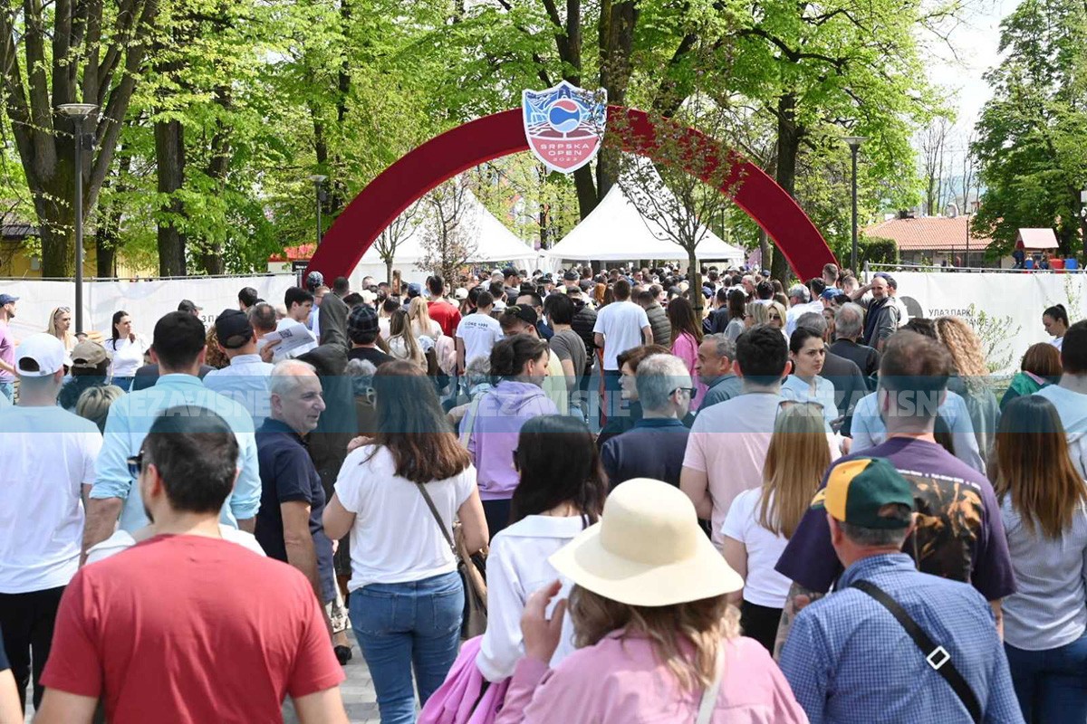 Ogromne gužve na ulazu u kompleks turnira Srpska open (VIDEO)