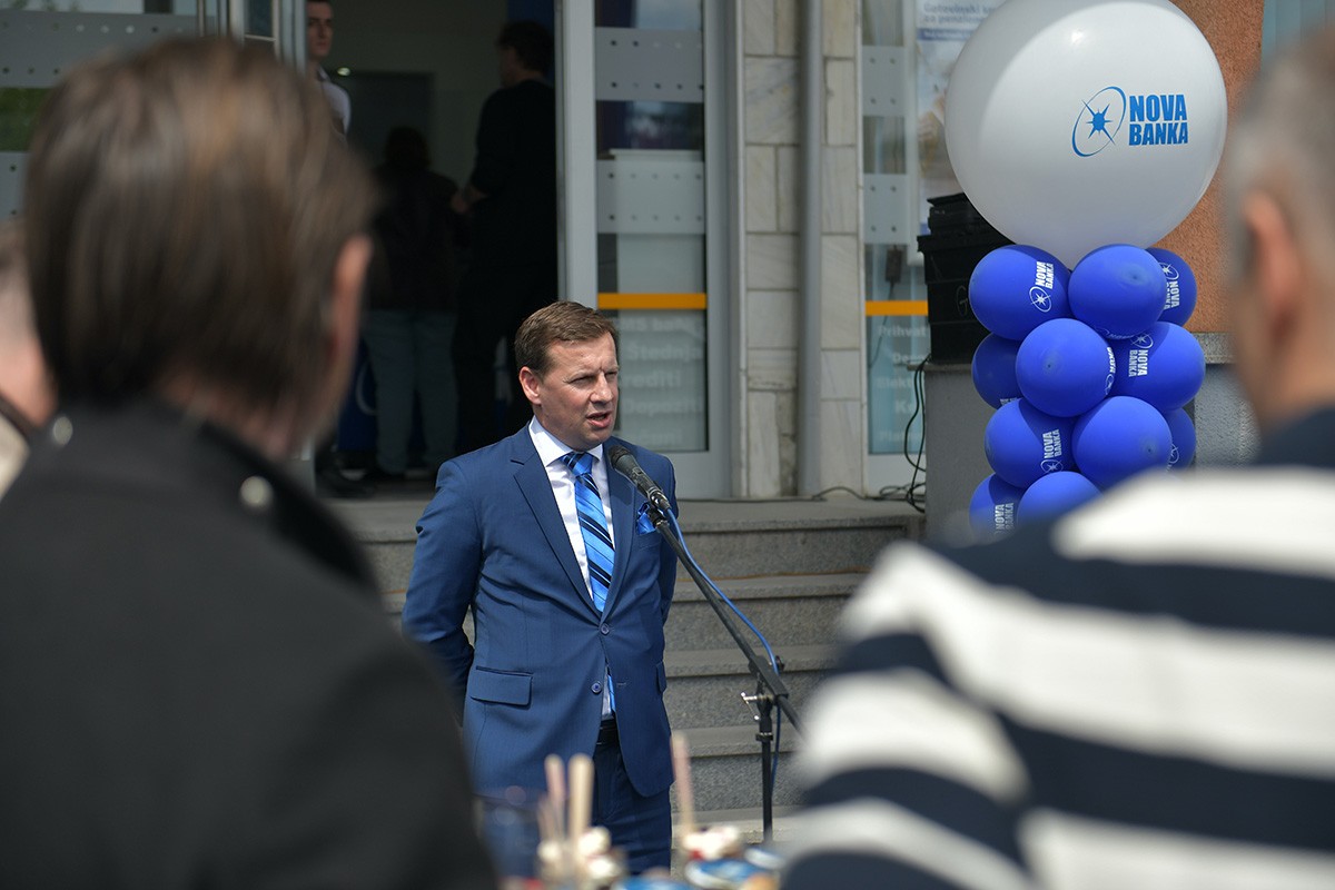 Poslovnica Nove banke u Lukavcu na novoj lokaciji