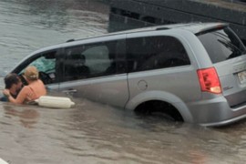 Pratila navigaciju, pa završila u okeanu (VIDEO)