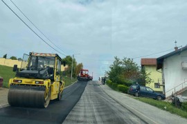 Počelo asfaltiranje Tuzlanske ulice