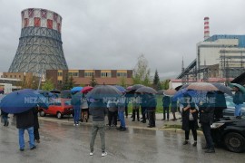 Protest ispred RiTE Gacko: Kome rađamo djecu u ovoj prašini