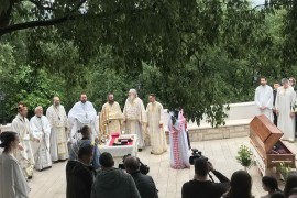 Hiljade vjernika se poklonilo moštima majke svetog Vasilija
