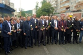 Srbi i dalje čekaju da zločinci budu privedeni pravdi za "tuzlansku ...