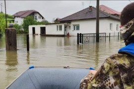 Vodena bujica i dalje plavi Bihać: "Situacija se pogoršava iz sata u sat"