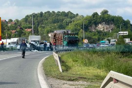 Udes kod Doboja: Sudarila se dva kamiona