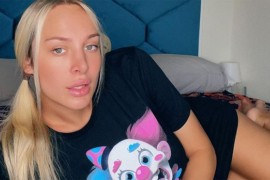 Luna pokazala trudnički stomak