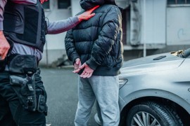 Tinejdžer iz Srbije krijumčario migrante, uhapšen u Hrvatskoj