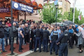 Sirene za uzbunu na sjeveru Kosova (FOTO/VIDEO)