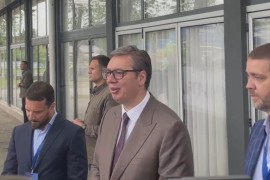 Počela vanredna sjednica Skupštine SNS, delegati skandirali "Aco ...