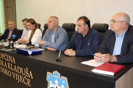 Vladajuća većina: Pozivamo Fikreta Abdića da nas poštuje