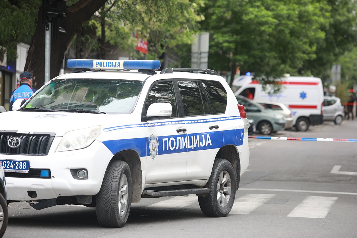 Đaci snimili trenutak hapšenja učenika nakon masovnog ubistva u školi (VIDEO)