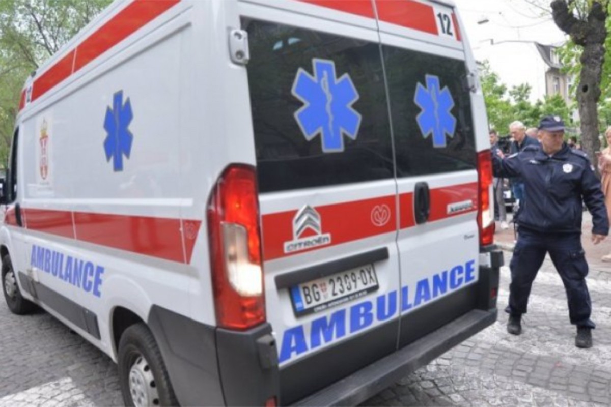 Ašanin: Dvoje učenika i nastavnica stabilni, treći učenik bolje, ali još kritično