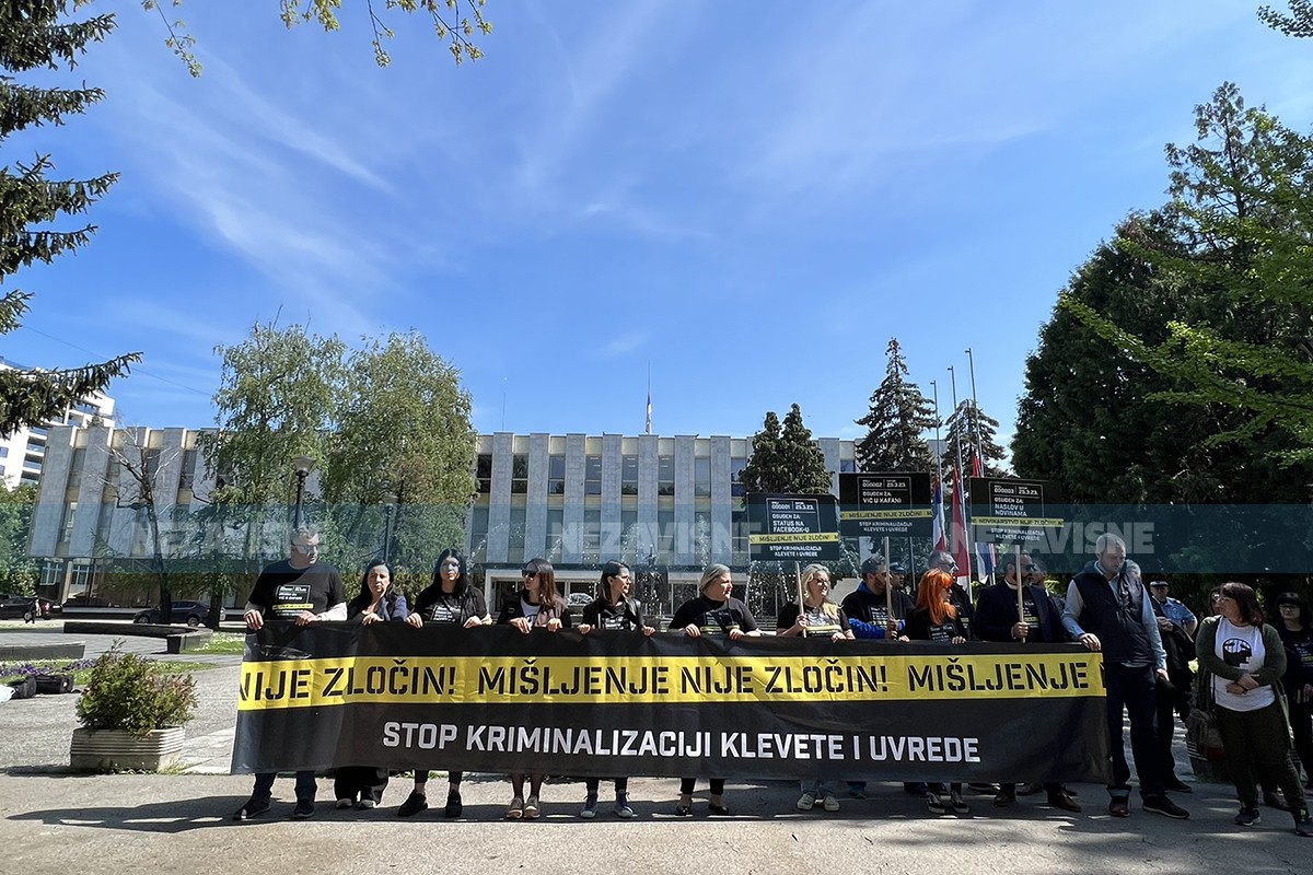 Novinari demonstrativno napustili javnu raspravu o kriminalizaciji klevete