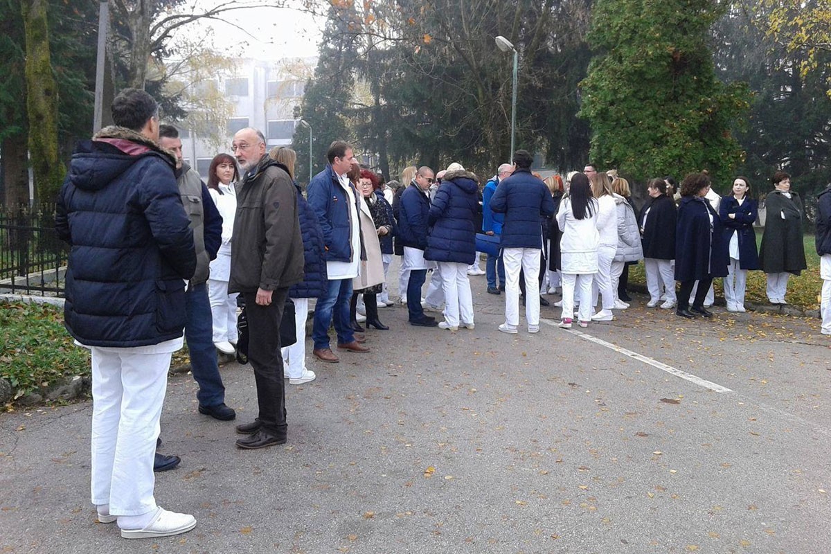 Politički kadar kamen oko vrata medicinskih ustanova