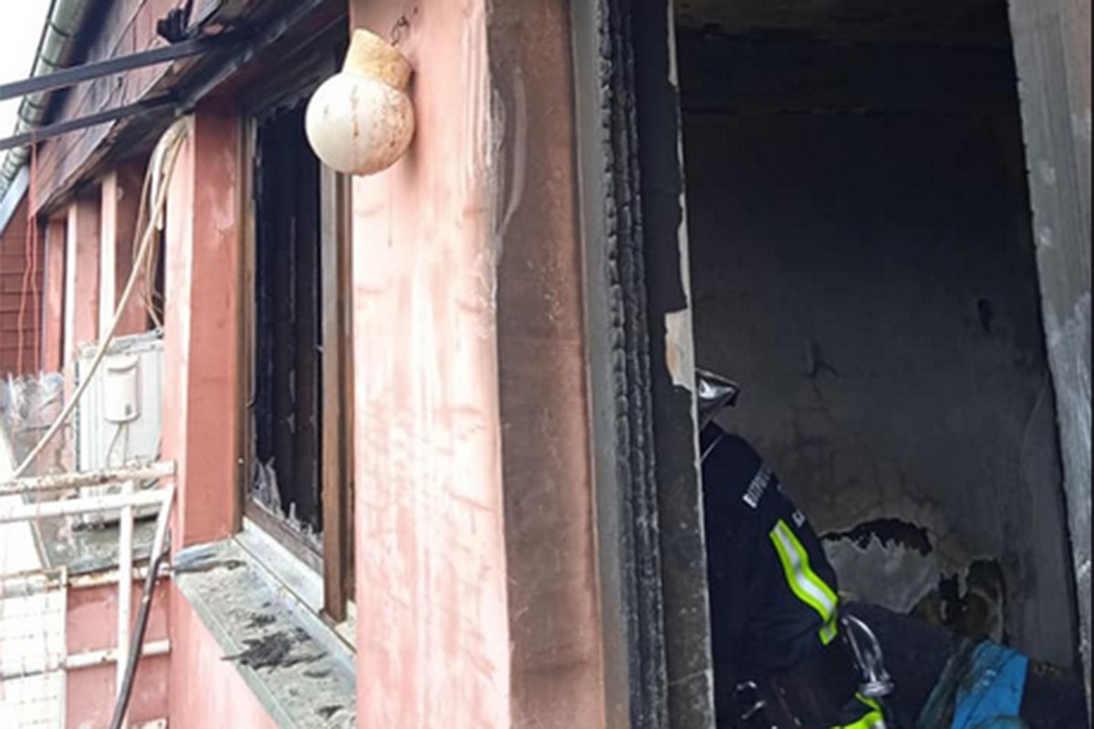 U požaru u Banjaluci povrijeđen i vatrogasac