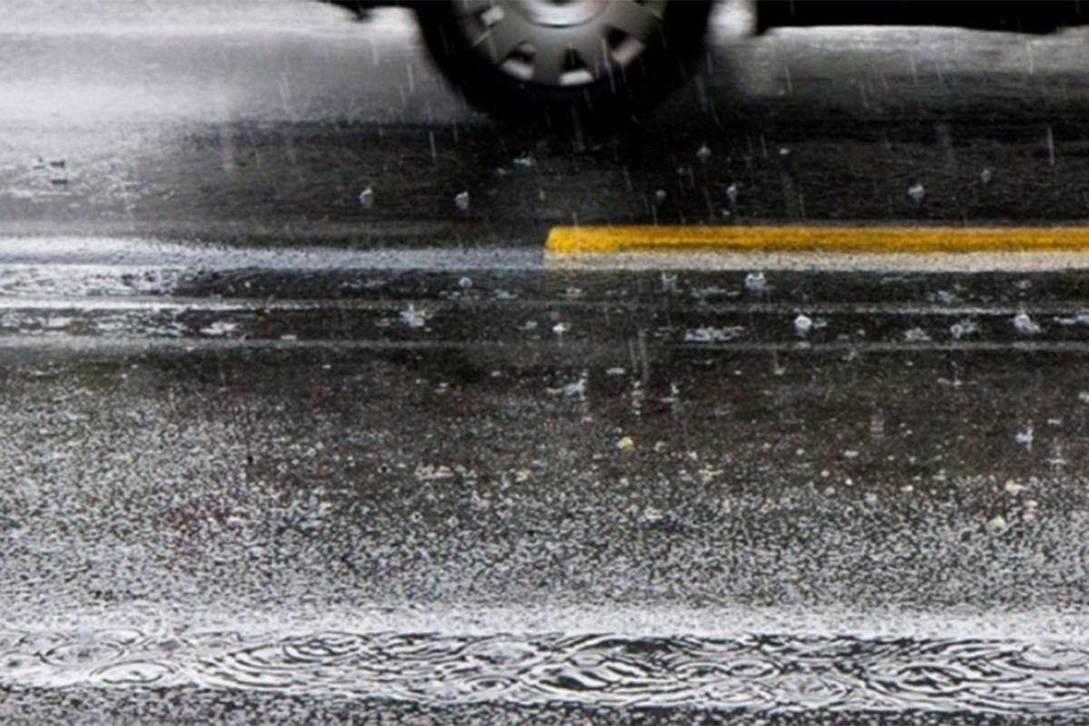 Zbog bujica otežan saobraćaj na auto-putu "9. januar"