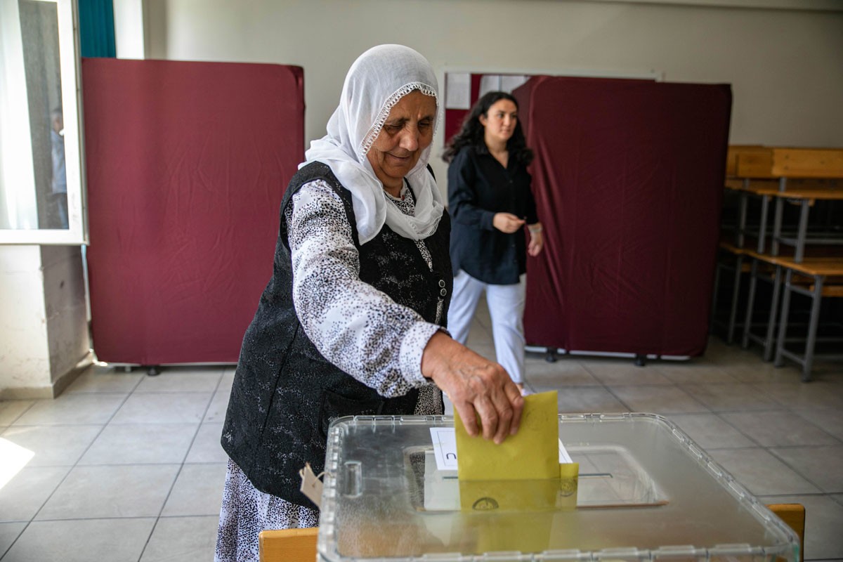 Razlika sve manja, Erdoan pao na 50,3%, izbori u Turskoj sve bliži drugom krugu