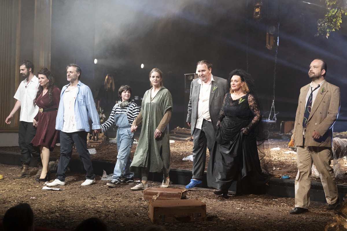 "Urnebesna tragedija" premijerno izvedena u beogradskom Narodnom pozorištu