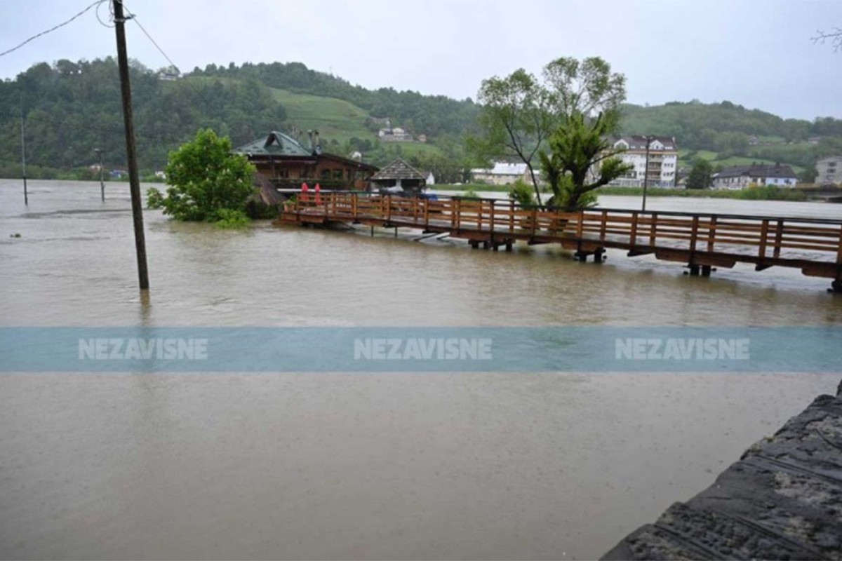Obustavlja se nastava u Novom Gradu