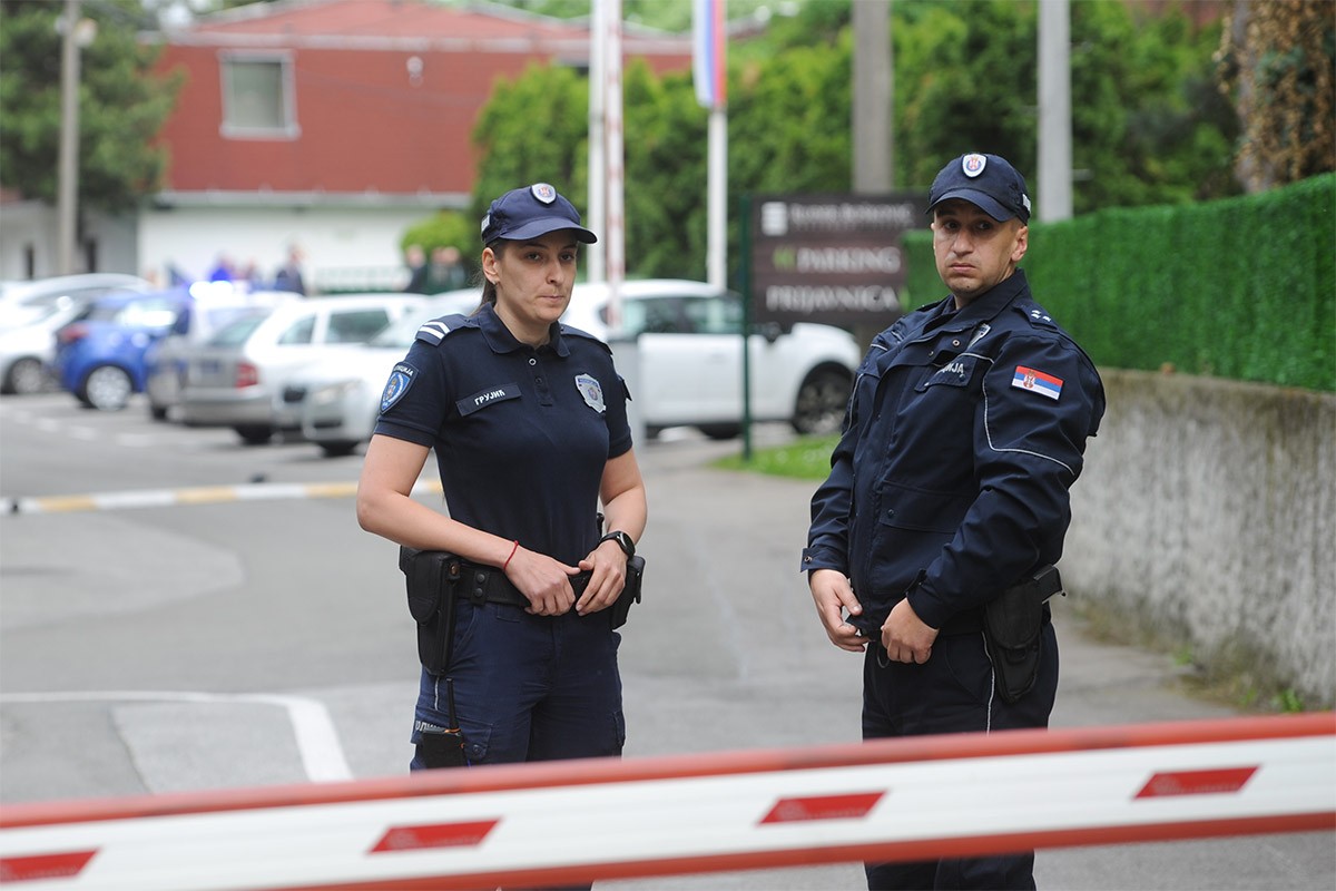 Dojave o bombama u 115 škola u Beogradu bile lažne
