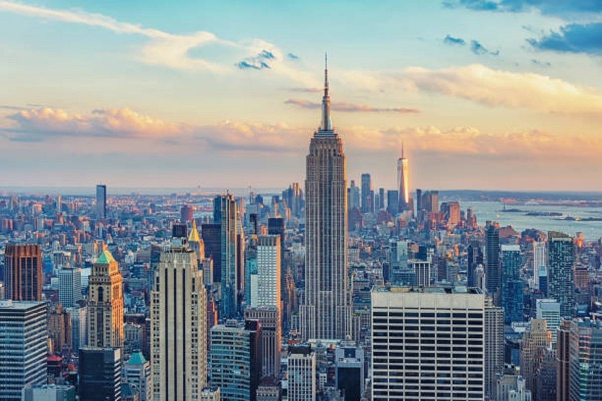 Njujork tone do dva milimetra godišnje