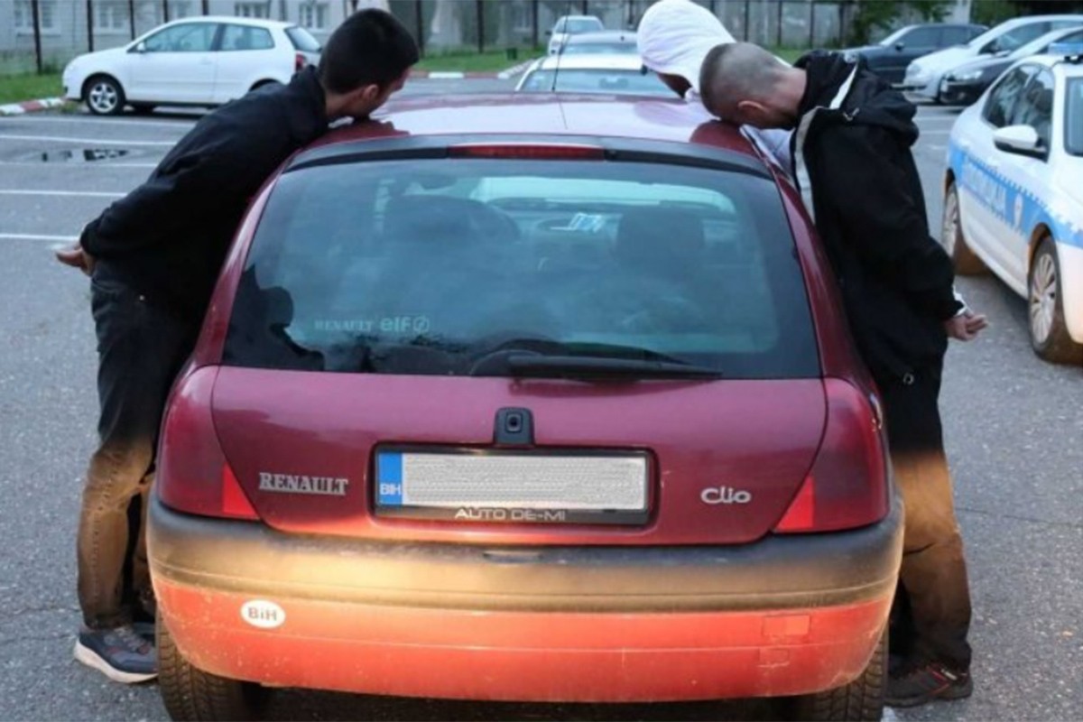 Uhapšene tri osobe u Gradišci, pronađeni "skank" i "spid"