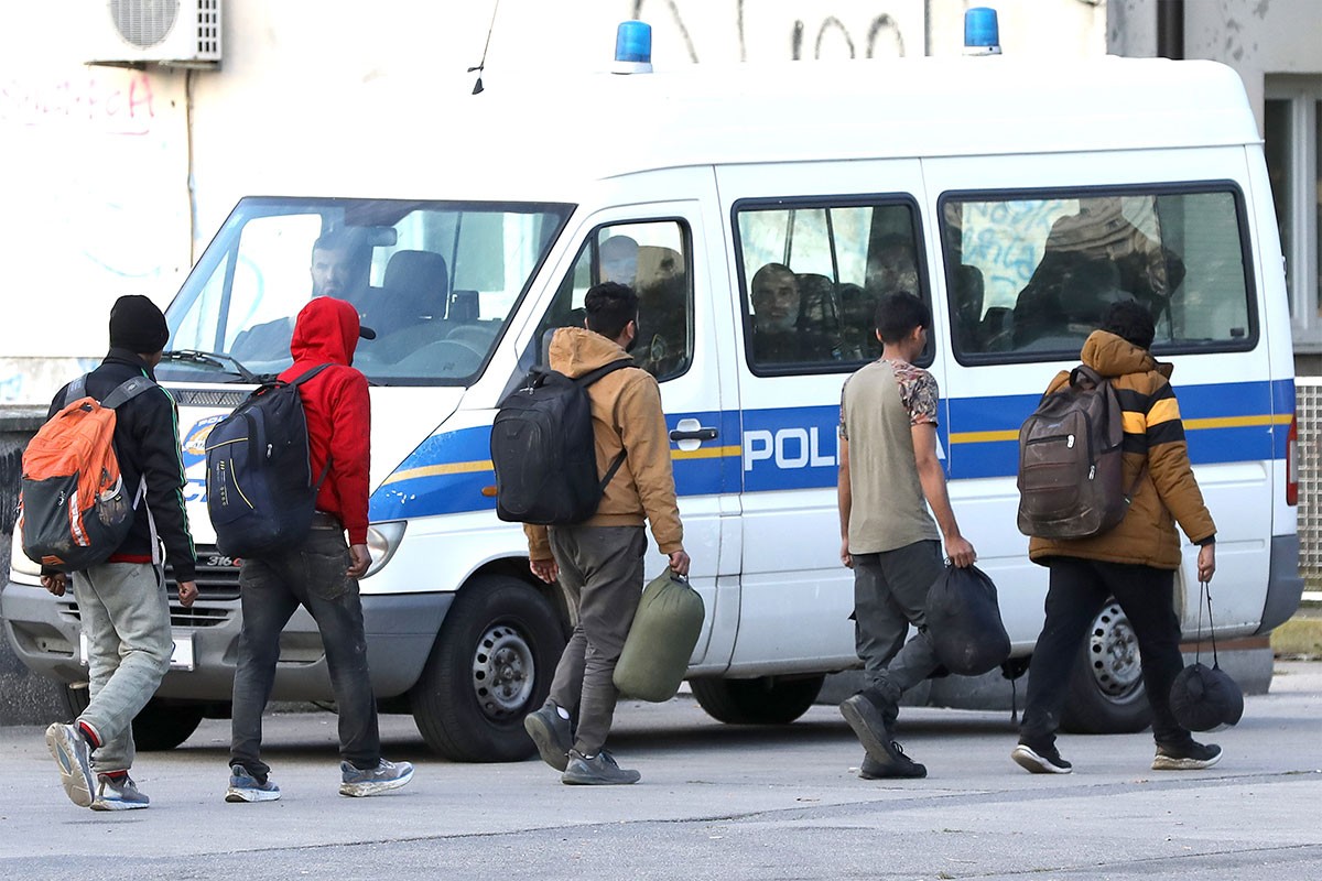 Pao trojac koji je prevozio migrante iz BiH u Hrvatsku: Zaradili veliku sumu novca