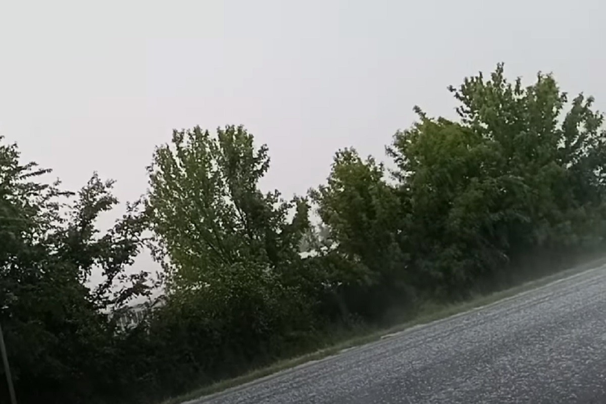 Snimci iz poplavljenih područja u Srbiji (VIDEO)