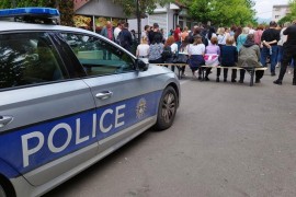 Pripadnici takozvane Kosovske policije provocirali okupljene Srbe u ...