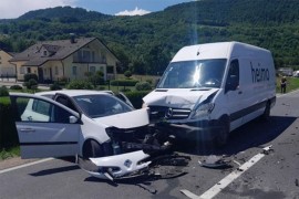 Sudar dva mercedesa i golfa kod Maglaja