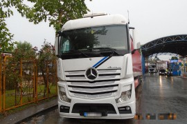 Šofer iz BiH švercovao Kineze u prikolici s kečapom (FOTO)