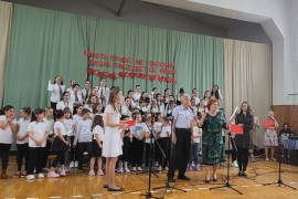 Igrom i pjesmom banjalučki osnovci obilježili kraj škole