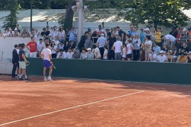 Baki pozlilo na treningu Alkaraza, on pritrčao u pomoć (FOTO)