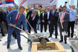 Položen kamen temeljac: Trebinje će za 30 mjeseci dobiti bolnicu ...