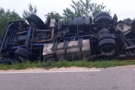 Prevrnuo se kamion na Manjači (VIDEO)