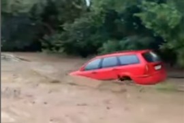 Borba s bujicama u Srbiji: Voda nosi sve pred sobom (FOTO/VIDEO)
