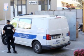 Sudska policija ušla u KCUS (VIDEO)