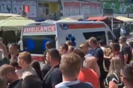 Albanci se automobilima zaletjeli na Srbe okupljene u Gračanici
