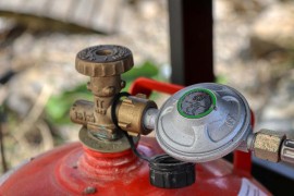 Plinska boca eksplodirala u automobilu