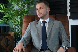 Skupštinska većina složno, ali oprezno ide u opoziv Draška ...