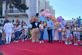 "Konferencija beba" u Mrkonjić Gradu okupila brojne mališane