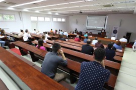 Učenici bolje koriste vještačku inteligenciju od nastavnika