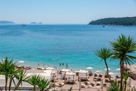 Na hrvatskoj plaži osvanula tabla s pravilima ponašanja, kazne od 50 ...