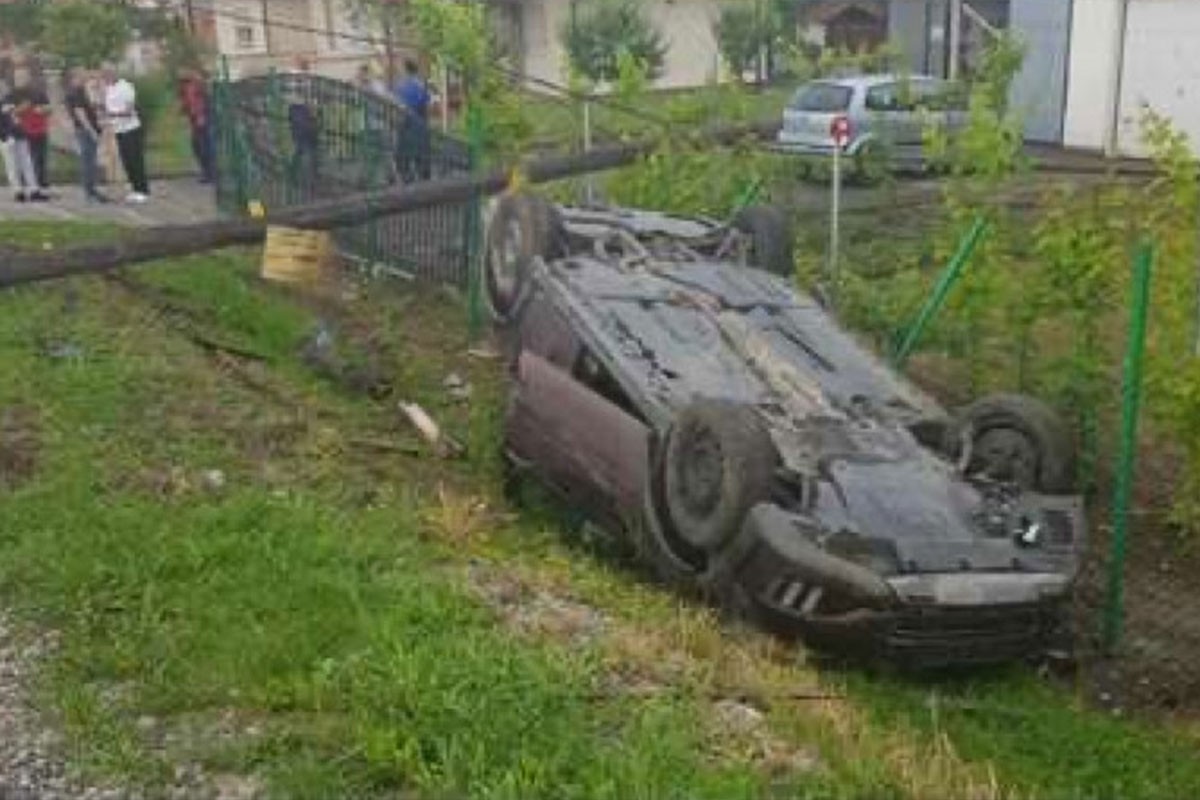 Udes kod Bijeljine, povrijeđen vozač