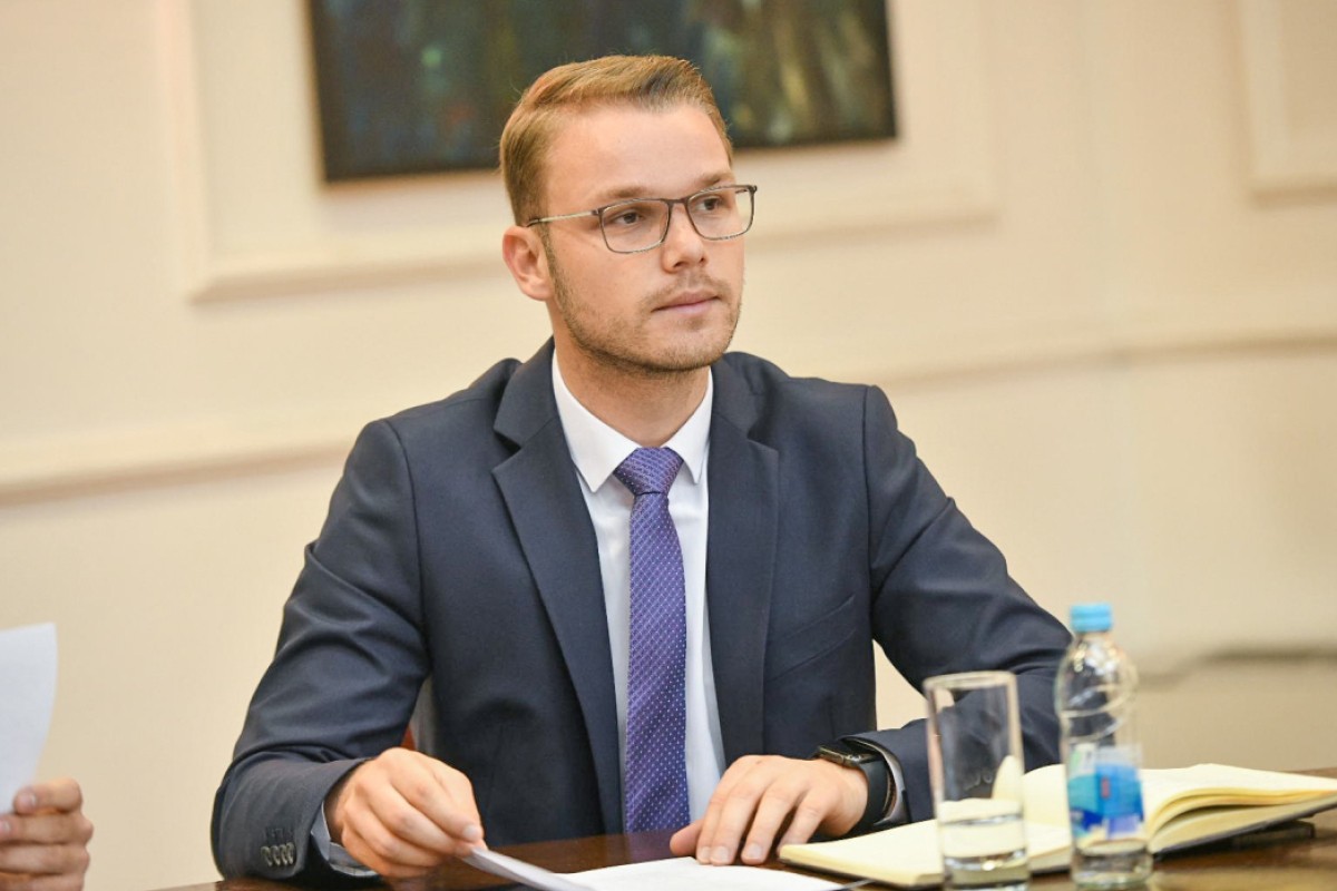 Stanivuković: Ninković jedini predsjednik koji prima platu, a ne dolazi na posao