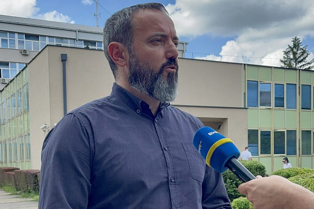 Vukelić pozvan u policiju zbog  krivične prijave koju je podnio Umičević
