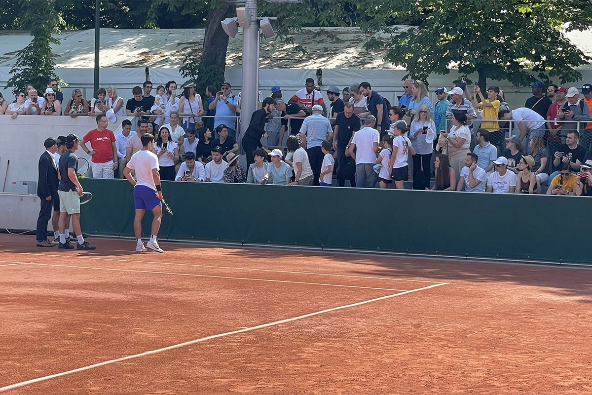 Baki pozlilo na treningu Alkaraza, on pritrčao u pomoć (FOTO)