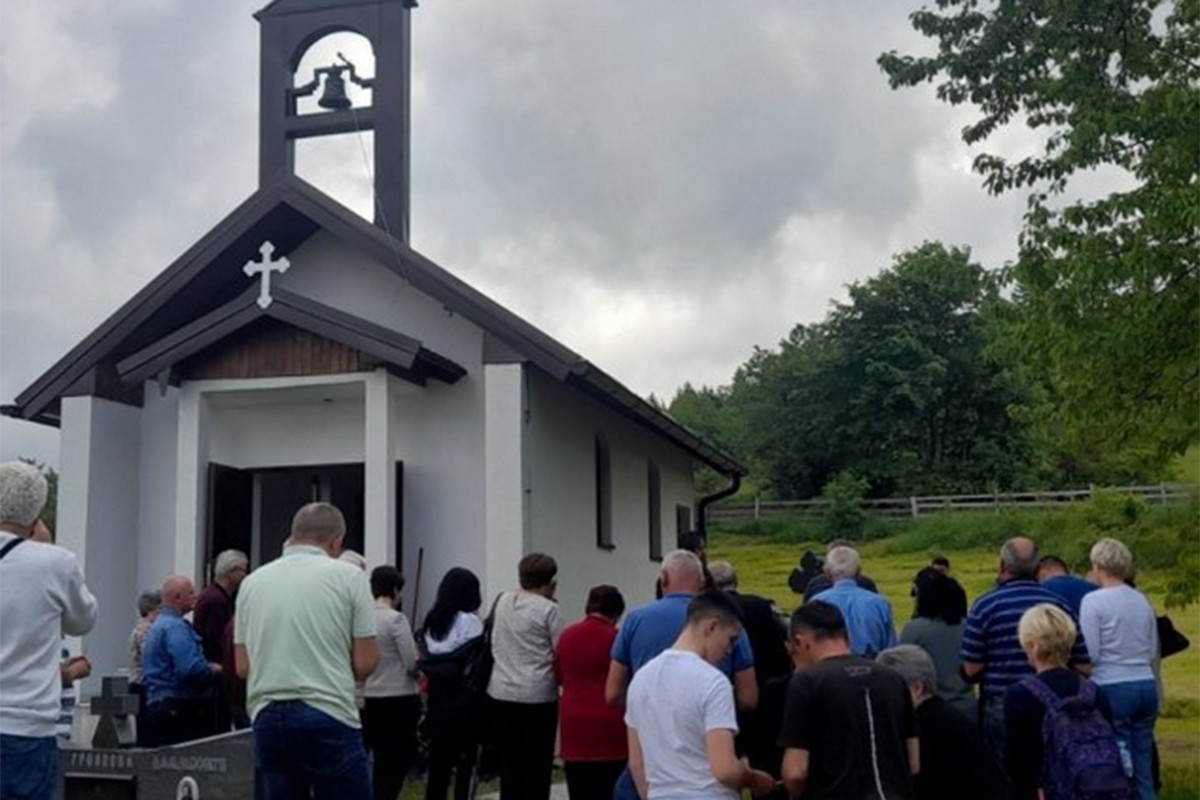Obilježena 31 godina od zločina nad Srbima u Čemernu