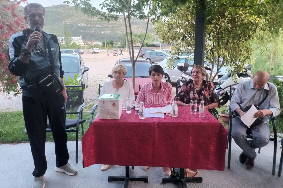 Prvo donatorsko veče u Trebinju: Pomažu pacijentima da dođu do skupih lijekova