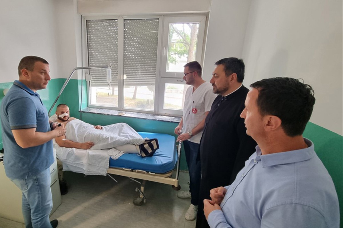 Ćurić obišao povrijeđene u autobuskoj nesreći